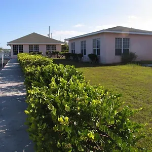 *** Hotel At First Sight Bahamy